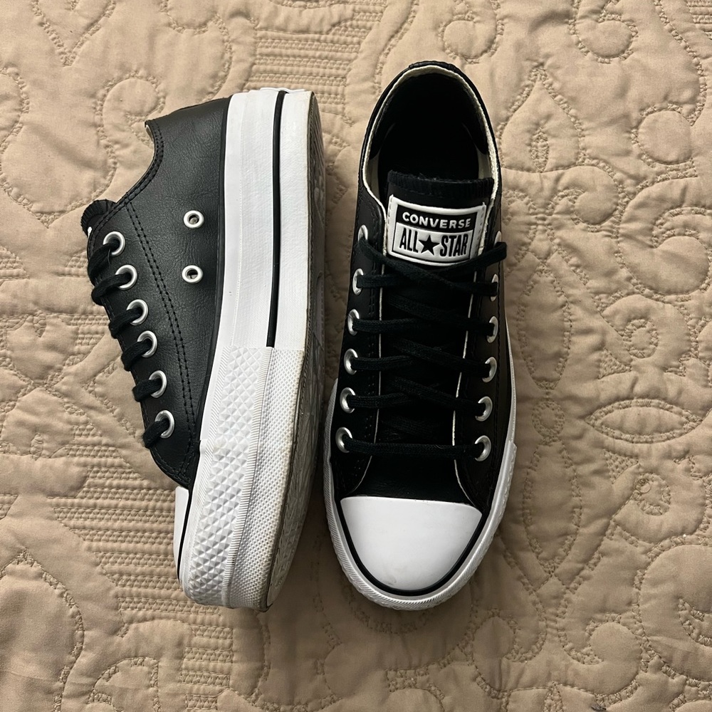 Converse Chuck Taylor All Star Lift Platform Leather